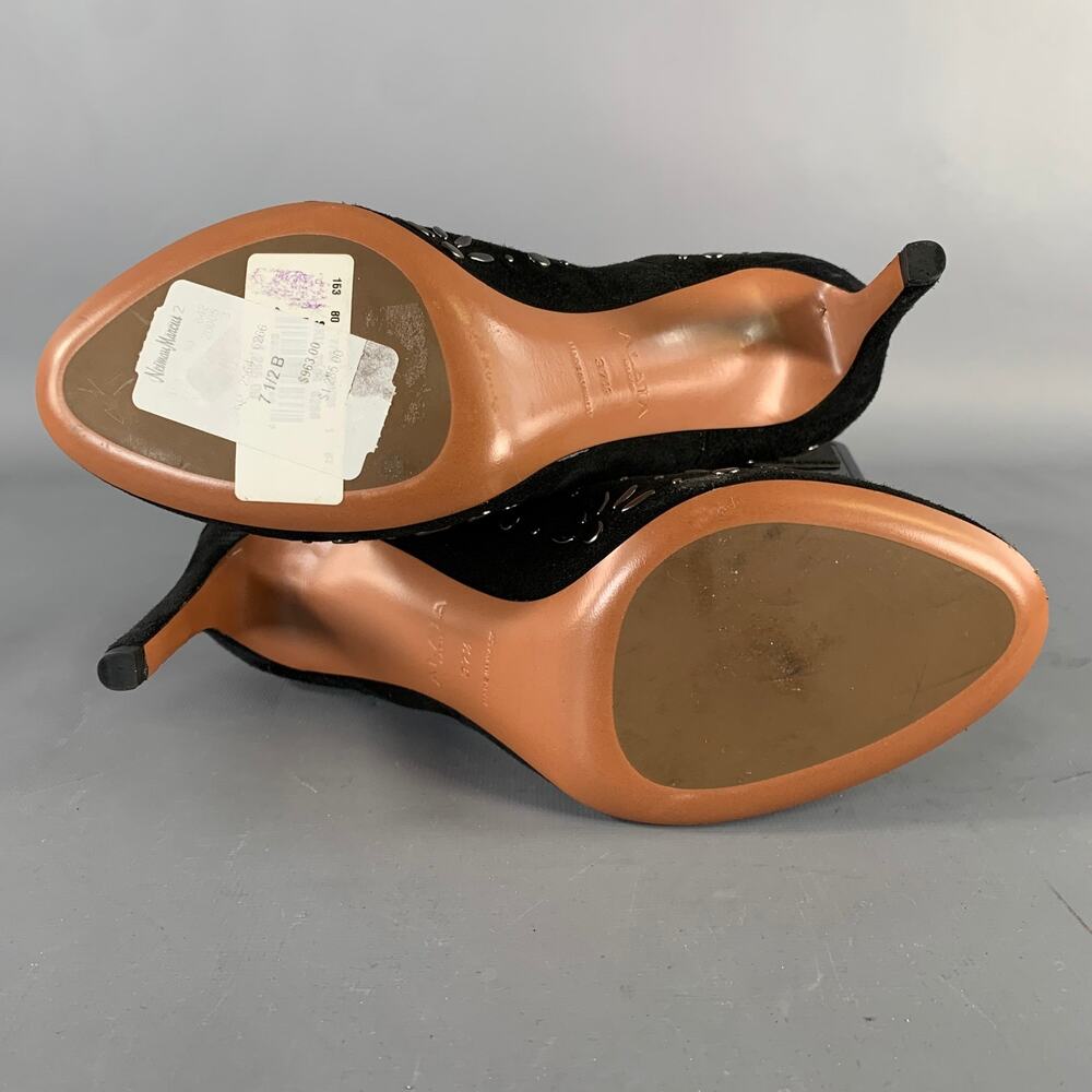 ALAIA Size 7.5 Black Studded Suede Pull On Stiletto Booties - Picture 6 of 10